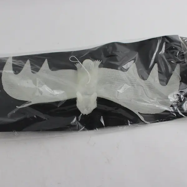 Glow in the Dark Bat Halloween Decoration New in Pack 903G