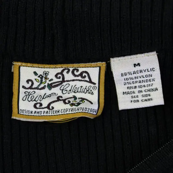 Heirloom Collectibles Black Ribbed Zip-Up Hoodie Women's Medium