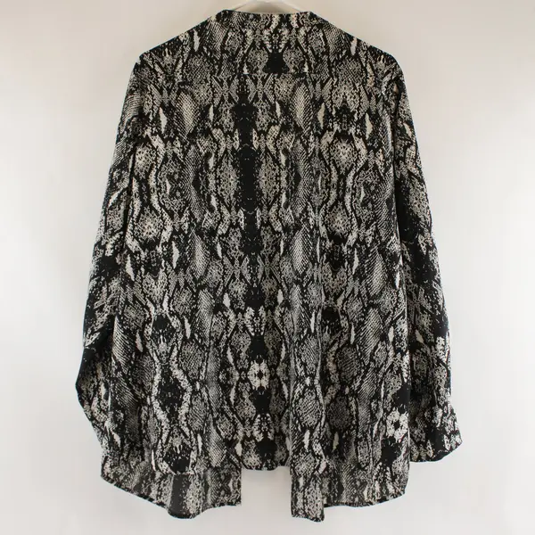 Calvin Klein Women’s L Black/White Snake Print Collared Long Sleeve Blouse