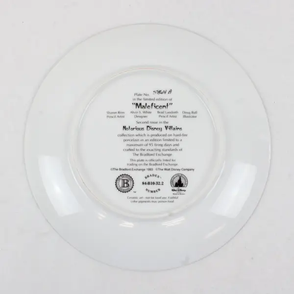Bradford Exchange Disney Villains Maleficent Plate Bradex 84-B10-32.2