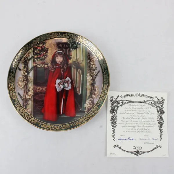 Sandra Kuck Wrapped With Love 1997 Collector Plate Bradex 84-R60-047.3
