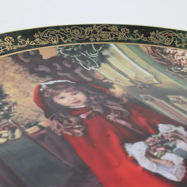 Sandra Kuck Wrapped With Love 1997 Collector Plate Bradex 84-R60-047.3