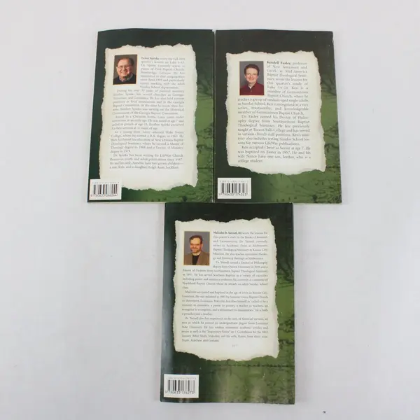 Explore the Bible LifeWay Adult Commentary PB Lot of 3 Fall 2004-Spring 2005