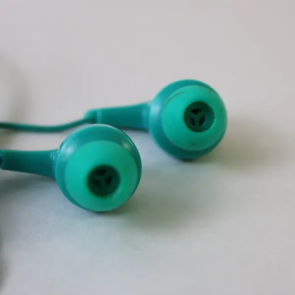 Lot of 2 Pairs Earphones Black & Teal Untested Pre-Owned