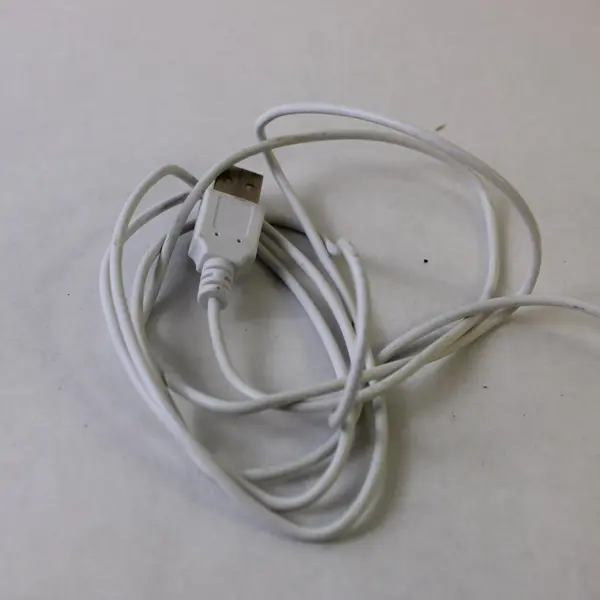 B.O.W. White Mouse Model M136U Pre-Owned Untested