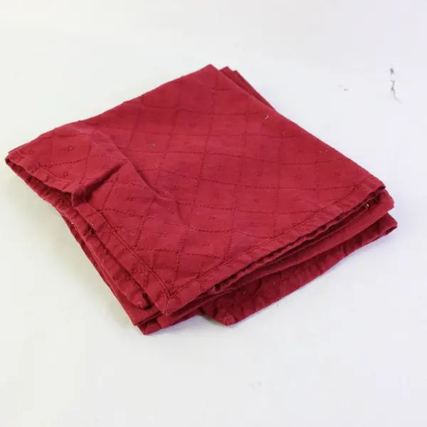 Set of 4 Red Pointelle Linen Napkins 9x9 Square Pre-Owned