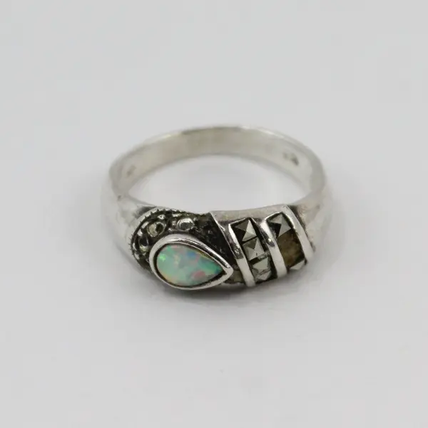 CW Sterling Silver And Opal Women's Ring Size 7.75 For Repair