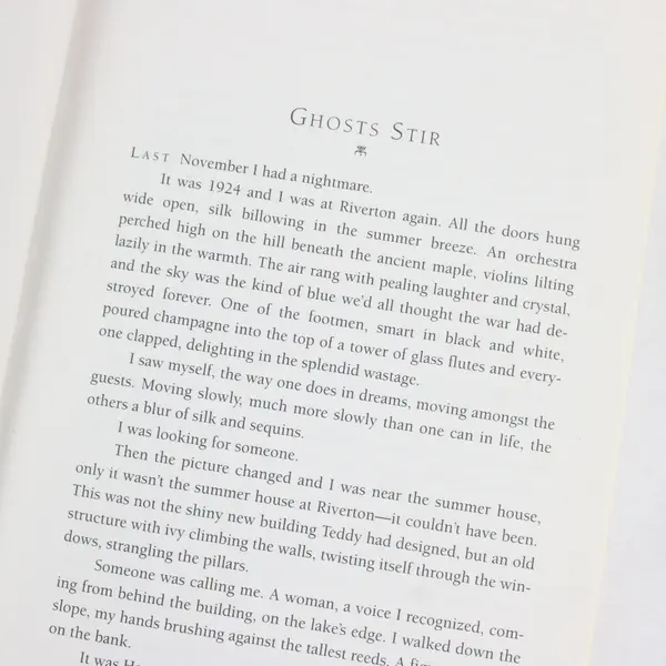 The House at Riverton: A Novel - Paperback By Kate Morton