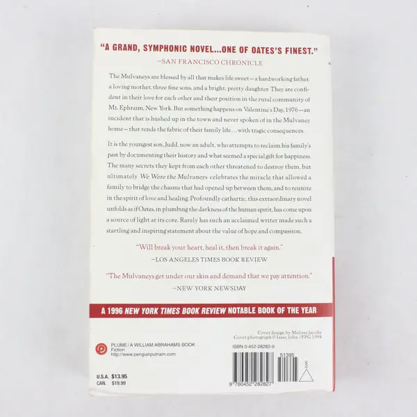 We Were the Mulvaneys (Oprah's Book Club) by Joyce Carol Oates Paperback