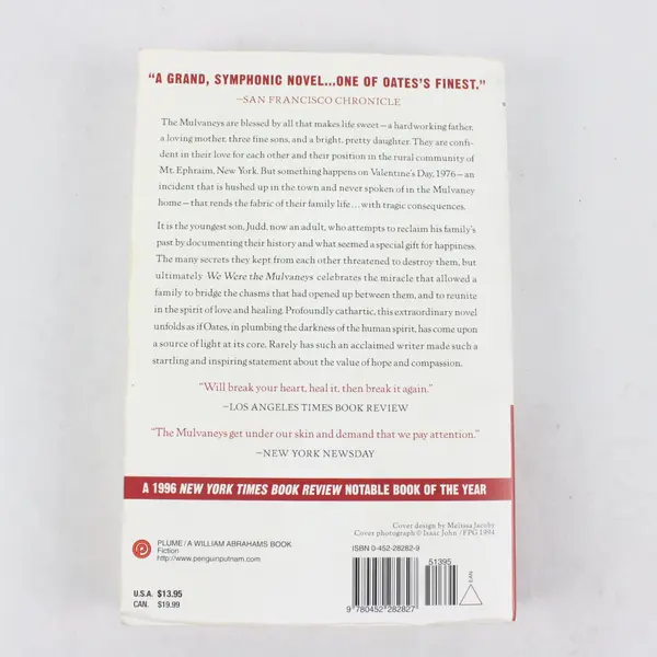 We Were the Mulvaneys (Oprah's Book Club) by Joyce Carol Oates Paperback
