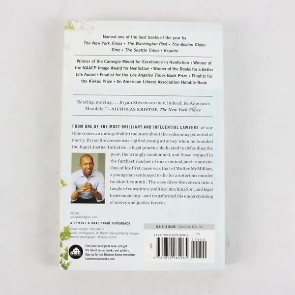Just Mercy: A Story of Justice and Redemption Paperback Bryan Stevenson