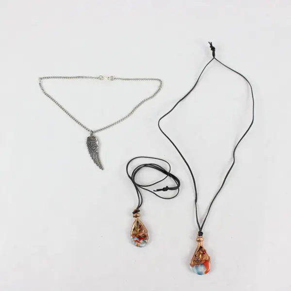 Lot of 3 Necklaces Resin Filigree Gold-Plated Pendant Angel Wing Silver Tone