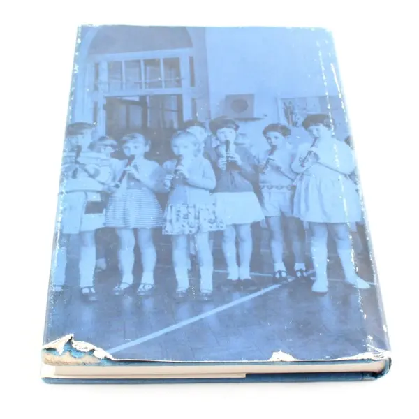 Growing Up With Music Musical Experiences in the Infant School Mary Pape 1970 HC