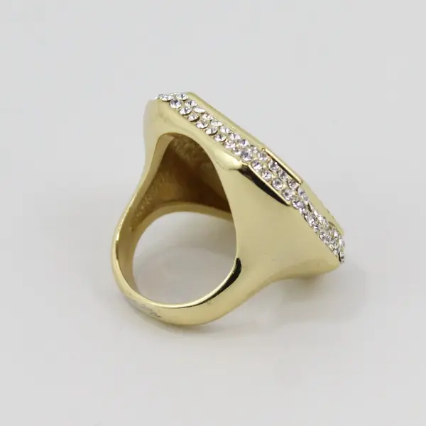 CN Gold Tone Druzy Ring Surrounded By Austrian Crystals Size 7.75
