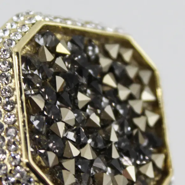CN Gold Tone Druzy Ring Surrounded By Austrian Crystals Size 7.75