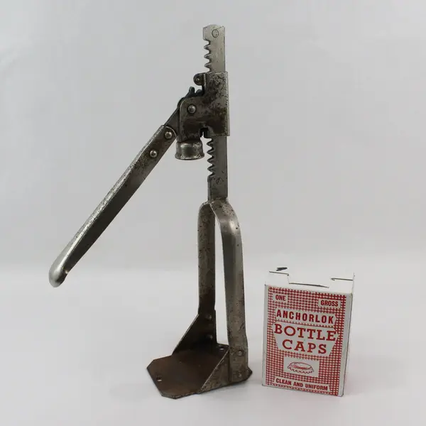 Vintage Everedy Climax Soda Beer Wine Bottle Capper and A Box of Anchorlok Caps