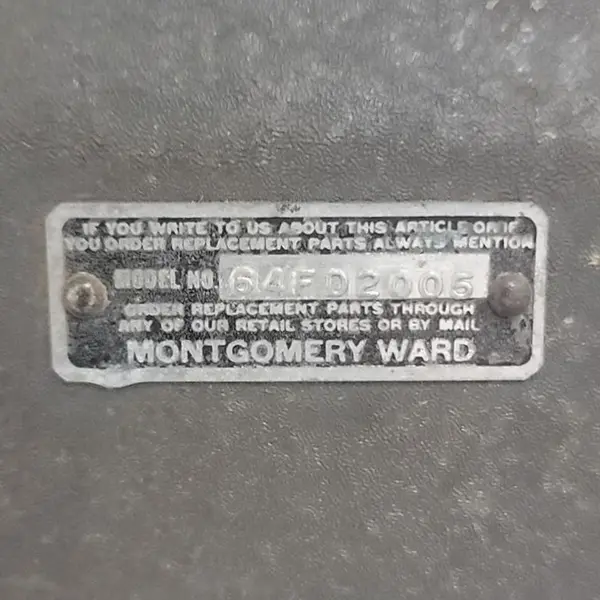 Montgomery Ward Bench Top Wood Lathe Model 64FD2005 Used