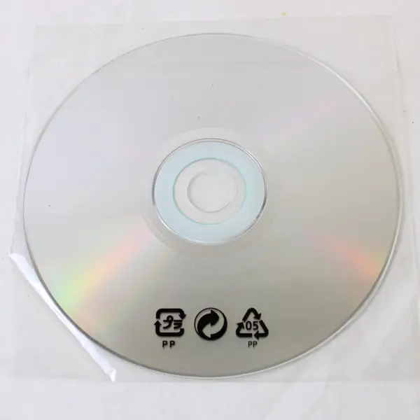 Lot of 2 Nikon COOLPIX L24 CD-ROMs User's Manual & ViewNX2 Software