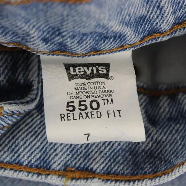 Levi's 550 Relaxed Fit Light Wash Denim Shorts Womens Juniors Size 7