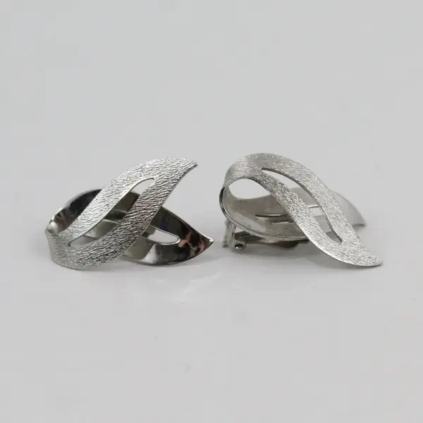 Vintage Sarah Coventry Satin Flame Silver-Tone Clip-On Earrings