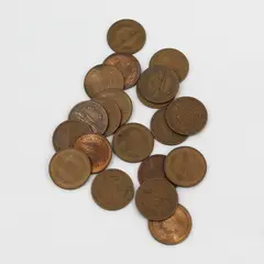 Lot of 20 Japanese 10 Yen Bronze Coins Circulated