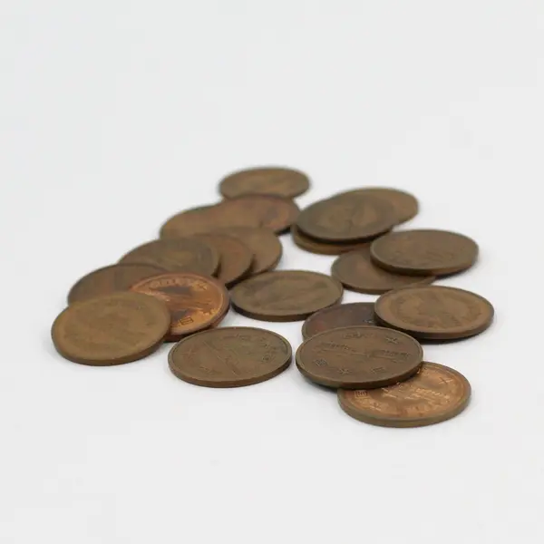 Lot of 20 Japanese 10 Yen Bronze Coins Circulated