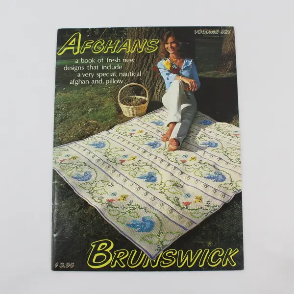 Lot of 2 Vintage Afghan Pattern Booklets Brunswick 1982 Graphworks 1989