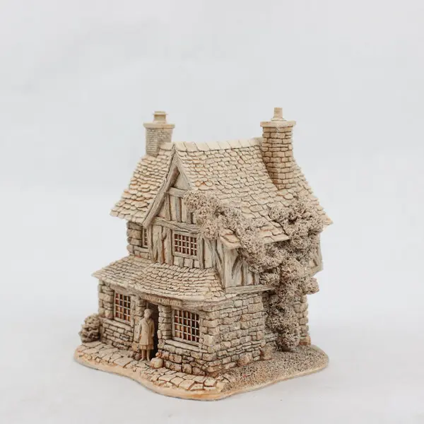 1995 Lilliput Lane Painswick Post Office Paint Your Own Cottage UNPAINTED