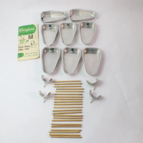 Lot of 8 Vintage Aldon Aluminum Ice Treat Molds USA