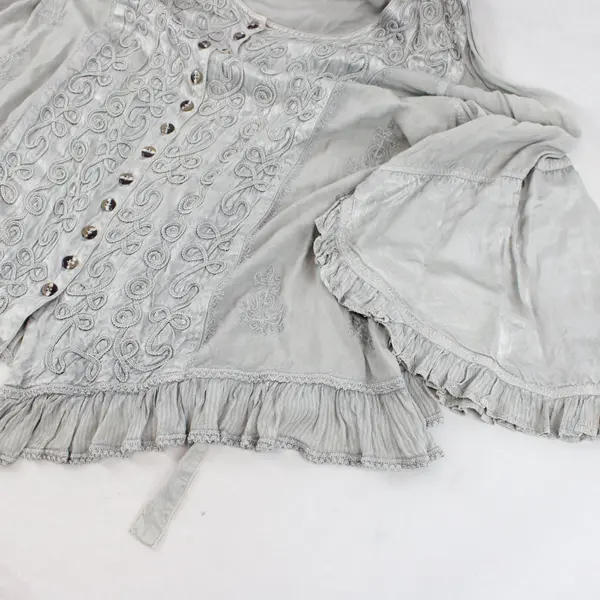 The Romeo & Juliet Collection Grey Button Down Long Sleeve Blouse Size 5X