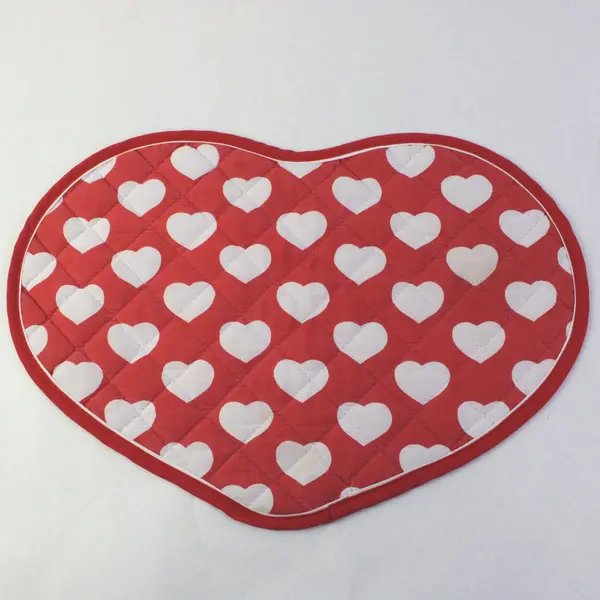 Set of 4 Heart Shaped Red Placemats w White Hearts