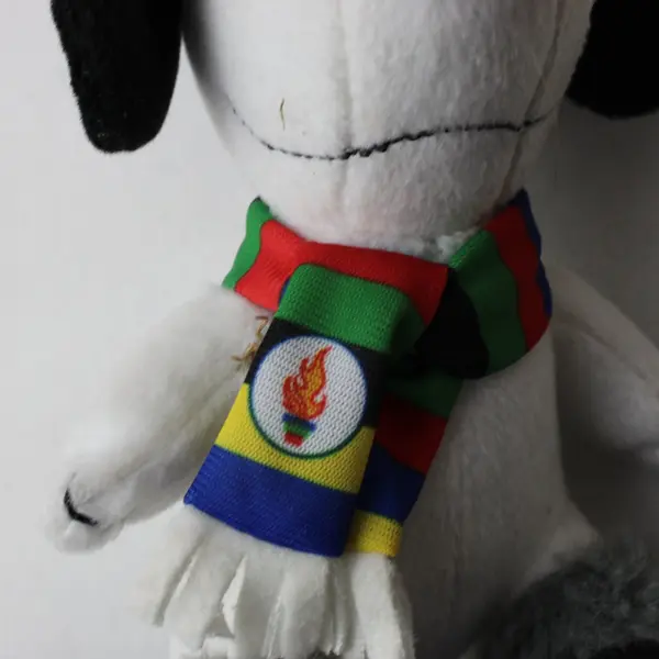 2014 MetLife Peanuts Winter Olympics Snoopy Plush 6"