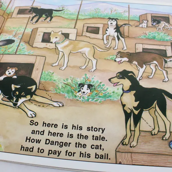 Danger the Dog Yard Cat (PAWS IV) - Paperback By Libby Riddles