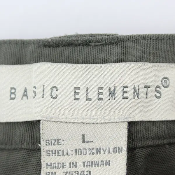 Basic Elements Green Cargo Shorts Women's Large