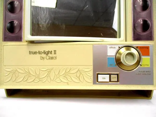 Vintage Clairol True-To-Light II Make Up Mirror Vanity Bedroom Beauty