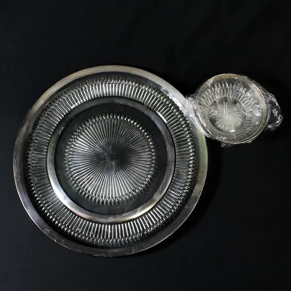 Kingsford Crystal Chip and Dip Set Silver Trim
