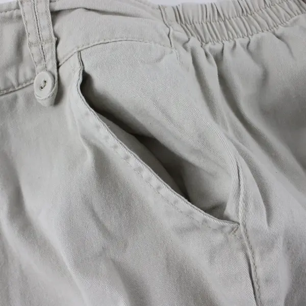 Larry Levine Beige Button Accent Capris Women's 18W