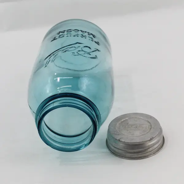 Vtg Ball Perfect Mason Aqua 1.5 Quart Jar W/ Screw On Zinc Lid Porcelain Liner