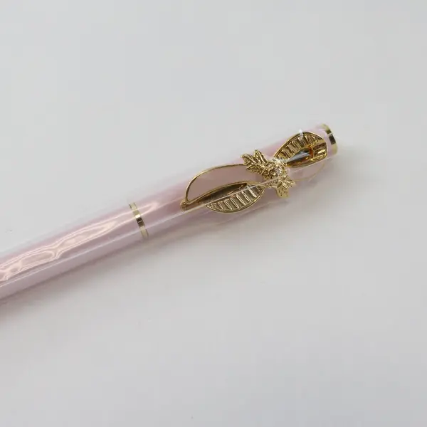 Vintage Avon Breast Cancer Awareness Crusade Pink Ribbon Pen 1995 New in Box