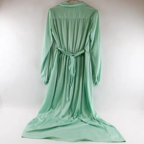 Vintage ‘90s ILGWU Light Teal Collar Long Sleeve Midi Dress