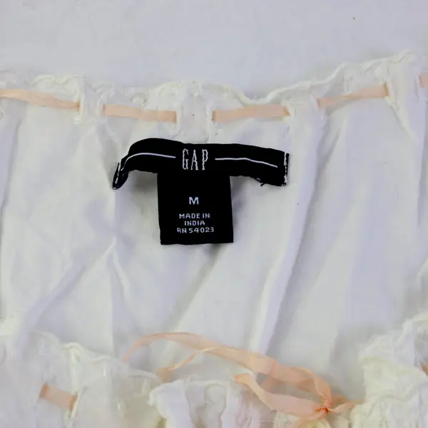 GAP Embroidered Sheer White Sleeveless Pajama Top Women's Medium