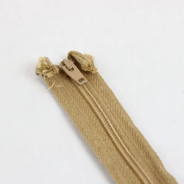 Lot of 6 Qwik Assorted Zippers 7.5-21in Tan Navy Light Blue Orange
