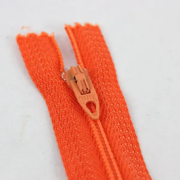 Lot of 6 Qwik Assorted Zippers 7.5-21in Tan Navy Light Blue Orange