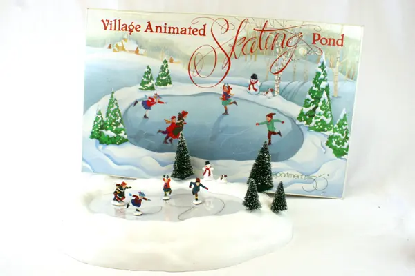 Dept 56 Village Animated Skating Pond With Accessories  52299 Works