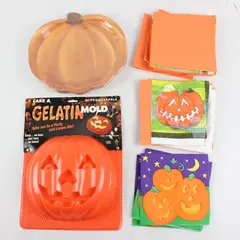 Halloween Pumpkin Party Supplies Lot Plates Napkins Gelatin Mold