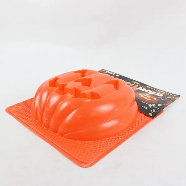 Halloween Pumpkin Party Supplies Lot Plates Napkins Gelatin Mold