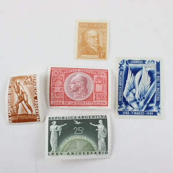 Lot Of 5 Argentina 1935-1949 Stamps Mint Never Hinged