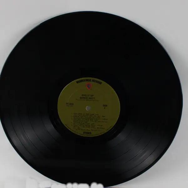 Bonnie Raitt Give It Up 12" Vinyl Record 