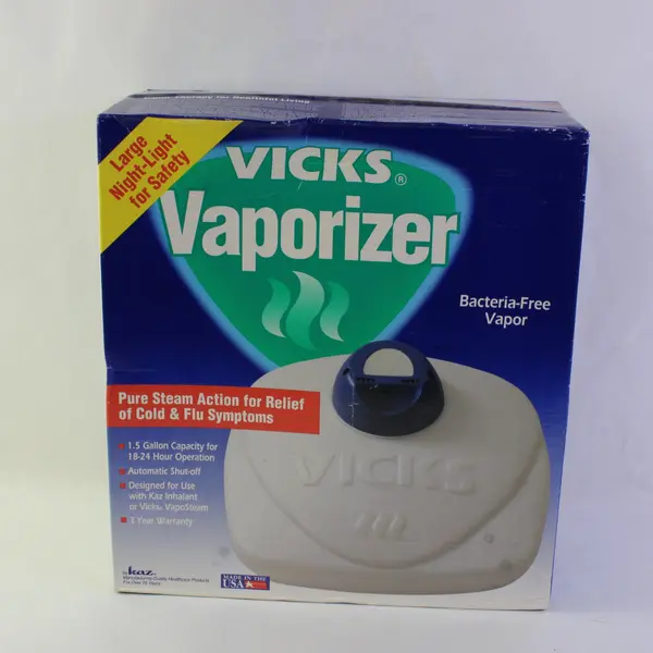 Vicks WarmSteam (V150) 1.5G Night Light Auto-Shut Off Vaporizer - White