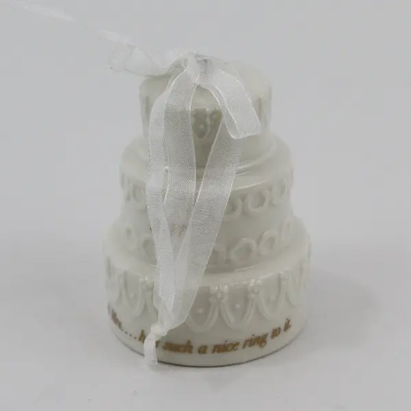 2017 American Greetings Heirloom Wedding Cake Ornament First Christmas Together